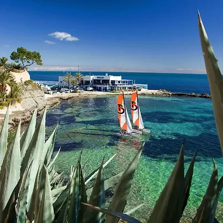 Corina Вилла Ifach